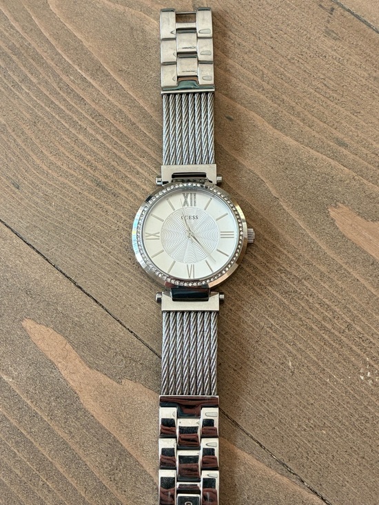 GUESS Silver Crystal-Accent Mesh Bracelet Watch main image 7